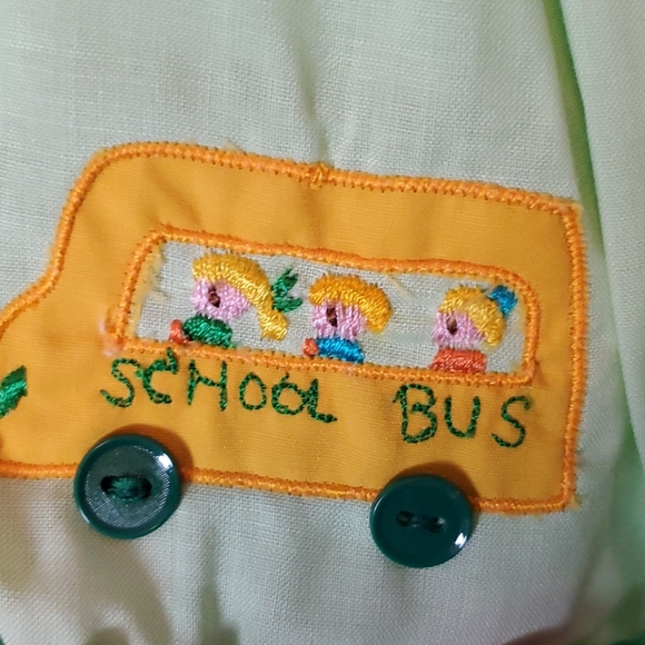 Vtg green 2 pc baby outfit, school bus, ? 6-9 mos - Picture 4 of 7